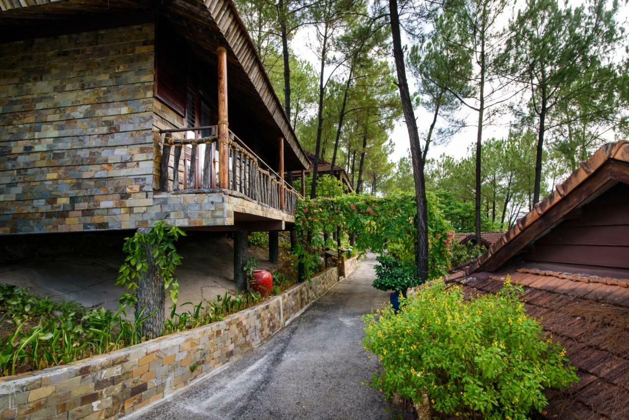 सहारा Sankofa Village Hill & Hue